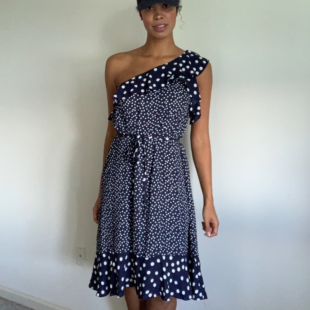 Polka dot one shoulder dress - Picture 3 of 5